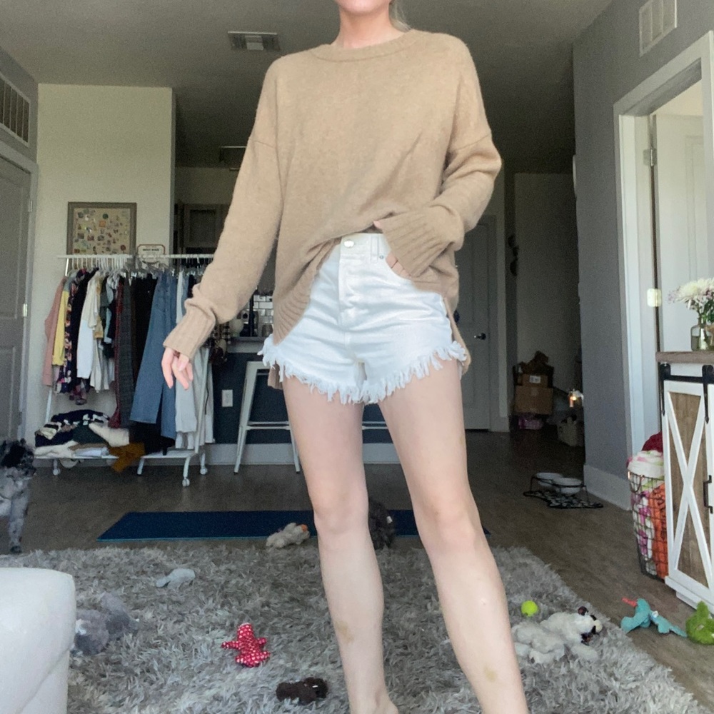 Brown cashmere sweater